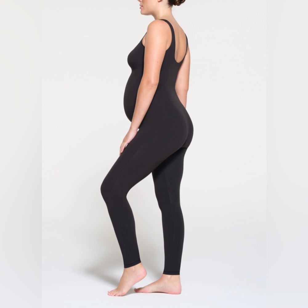 SKIMS Fits Everybody Maternity Catsuit S